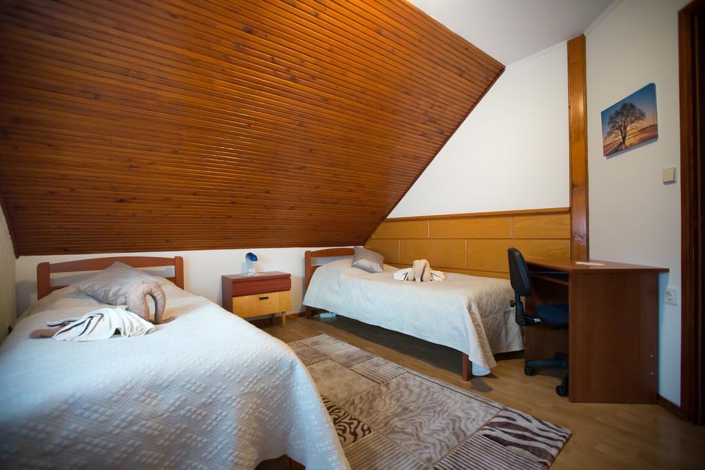 Apartman Belin Ogulin Exteriör bild