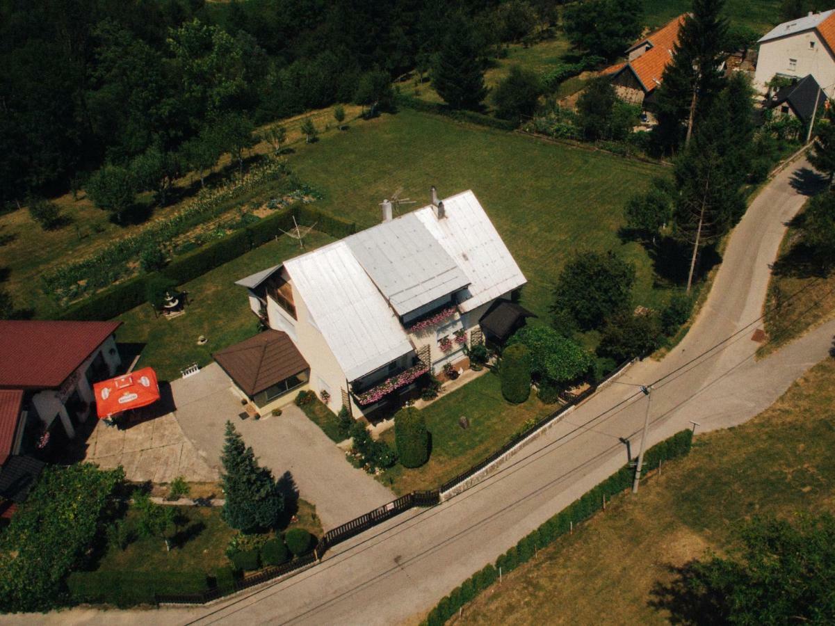 Apartman Belin Ogulin Exteriör bild